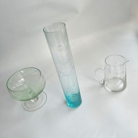 Depression Glass Trio: Green Coupe, Blue Rose Vase, Tiny Pitcher w/ Etching - Picture 5 of 7